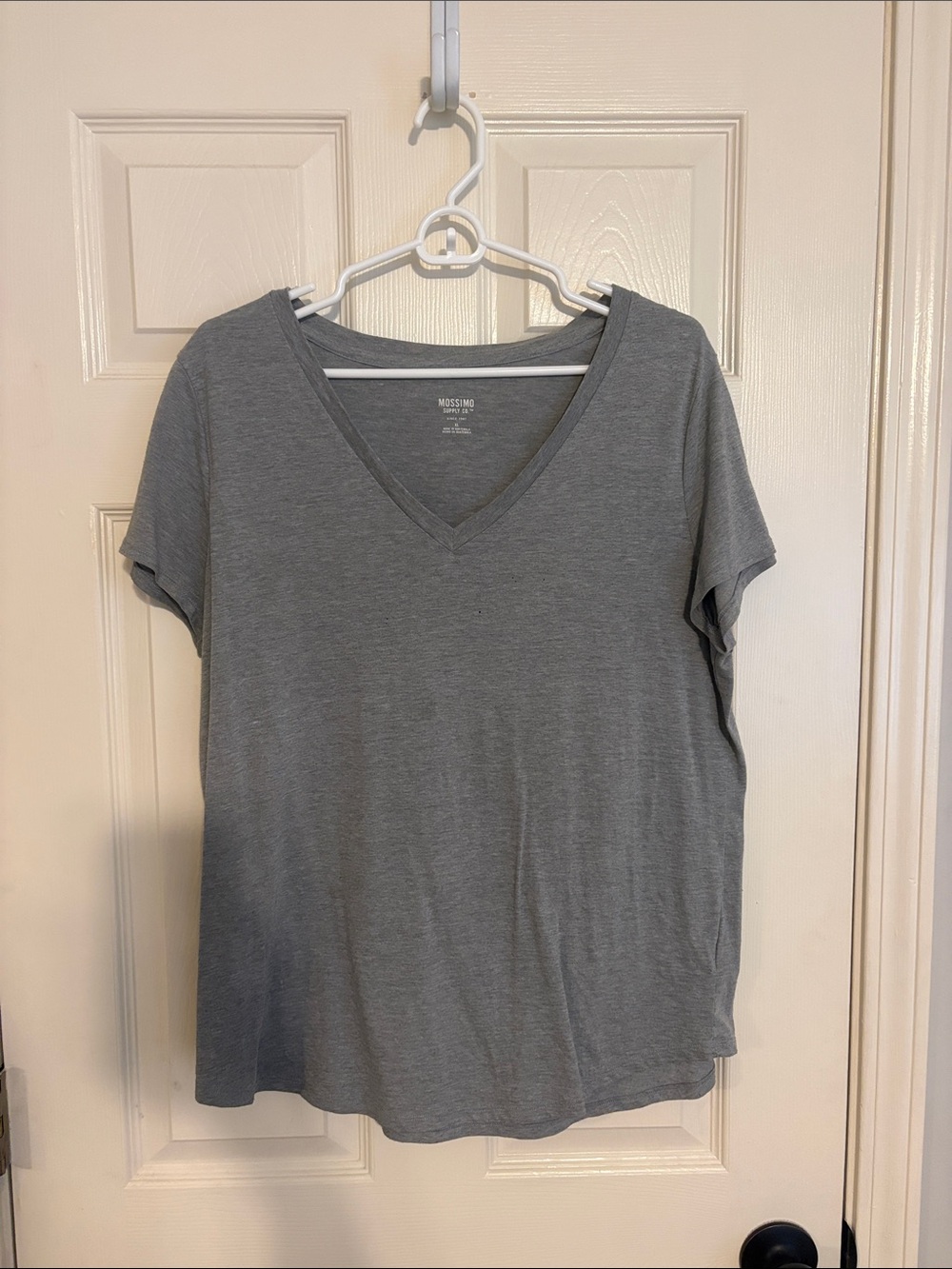 Mossimo Supply Co. V-Neck Short Sleeve Tee - Heather Gray
